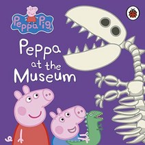 Peppa Pig: Peppa at the Museum, Ladybird