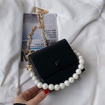 JCP 러블리 큐브 체인 메신저백
