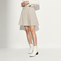 미쏘 턱 디테일 플레어 스커트