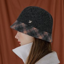 화이트샌즈 울 체크 배색 버킷햇
