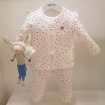 아가방 23가을 겨울 베이비페어! 하트가 차르르 호텔이불처럼 뽀송해 무형광 유아 상하세트! 신생아 내의 실내복도 예쁘게 외출복처럼 상하복! 편한 놀이복 으로 두께감도 좋아요