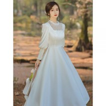 여성 프렌치 심플 라이트 셀프 웨딩 드레스 화이트 A라인 볼륨 새틴 신부 들러리 연주복