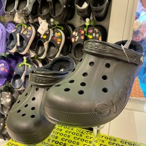 크록스 공용 바야 라인드 클로그 블랙