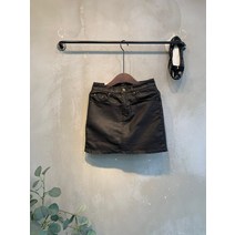 씨샵인더룸 / 올기 코팅 블랙 스판 미니 이너팬츠 스커트 one color