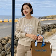 [조아맘] 빅터 양기모 자수 맨투맨 티