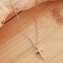 MOOLDN 슬림 십자가 입체 펜던트 써지컬스틸 목걸이