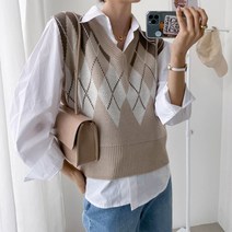 삐까삐까 라떼 아가일 니트조끼