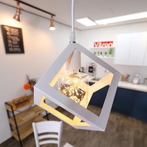 팬던트 LED1등 화이트큐브 식탁조명 집들이선물 카페조명 식탁등인테리어 북유럽식탁등 카페등 롱거라이트