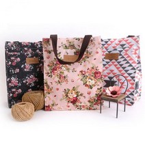 다양한 색상 무늬 가볍고 활용도 좋은 프렌치가방, 곰인형