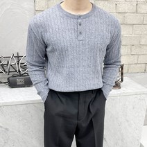 용된다 남자 단추 헨리넥 머슬핏 라운드 꽈베기 니트