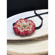 Handmade. 입체감있는 고급 레드 꽃자수 한복 원단 배씨댕기