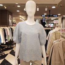 제이빔NC중앙로 SH02 볼륨소매 꽃블라우스 JVBL228C2