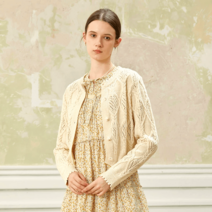 써스데이아일랜드 조끼 가디건 순면니트 T234MCD245W 트렌드존