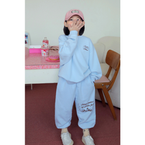 [마르디엠버 ] 상큼한 컬러들 속 원 포인트 나염 디테일이 돋보여 매력적인 피치스 피터 팬츠는 코튼 소재로 제작되어 탄탄하고 부드러운 터치감으로 편하게 착용하기 좋아요.