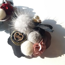 밍크 Love 부토니에 브로치