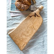 작가 수제 자작나무도마 라이브엣지 플레이팅 손잡이 원목도마