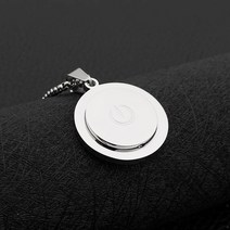 티타늄 스틸 행운 주사위 목걸이 남성 트렌드 펜던트 힙합 버튼 액세서리 심플한 개성 커플 선물