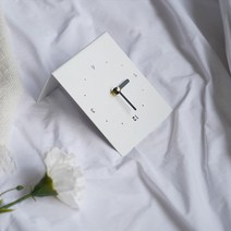 잇다이가 아이언 클락 디자인 철제 탁상시계, 화이트