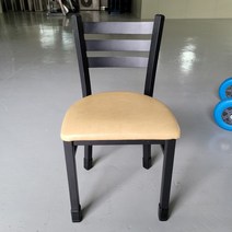 중고의자 CAFE0232KL-BR 브라운 카페 식당용 철재프레임 레자시트 고무받침 높이45cm 2020년 1인용 의자