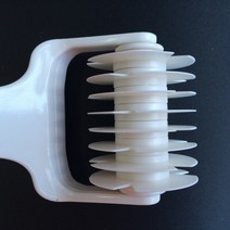 제면기 국수 만두피 파스타 면뽑는기계 1PC 프레스 기계 미끄럼 방지 손잡이 주방 가제 Spaetzle Makers 국