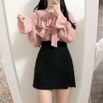 [랜덤플레이] 프릴 쉬폰 리본 블라우스