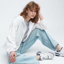 Uniqlo UV 컷 포켓터블 여자 자외선 차단 바람막이 오프 화이트