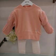 아가방 30%세일~ 가을 부터 봄까지! 여아 상하복 화사한 컬러에 레이스로 고급스러움을 더하다 편안하기까지 이 룩이야 말로 진짜 꾸안꾸 스타일~ 하이 퍼프상하