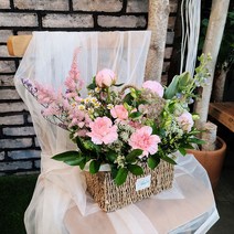 흰내 기념일 카네이션 생화 혼합 꽃바구니 꽃배달 선물 서울 경기지역만 배송가능