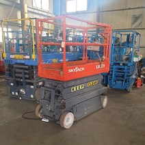 고소작업차 고소작업대 전동이동 유압리프트 판매 작업높이7.8m발판5.8m폭0.76m길이1.7m높이2m무게1.3톤 문의후 결재, 판매 작업높이7.8m발판5.8m