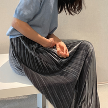 [더이리스]샤인 벨벳 플리츠 롱스커트 - sk