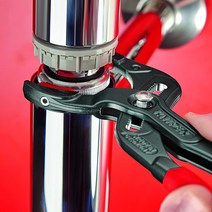Knipex Tools 81 11 250 SBA 25.4 cm(10 인치) 파이프 및 커넥터 플라이어 소프트 조 포함 (843221021412)