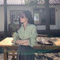 검정색긴팔셔츠 청순 언니 싱글 버튼 겹겹이 입기 여성 봄계절 심플 와이드 루즈핏 소매 와이셔츠 상의 4992322111