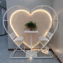 철제 하트 조형물 테이블 의자 야외 카페 포토존 루프탑, 02번 라이트스트립 있음 _관부가세및국내화물택배비별도