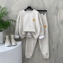 행복여[신상무배]뽀글 스마일 패치 루즈핏 기모 맨투맨 조거 팬츠 세트