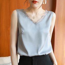 여성 새틴 나시티 브이넥 레이스 심플 봄 여름 외출 여자 나시 상의 Satin sleeveless shirt XK0100