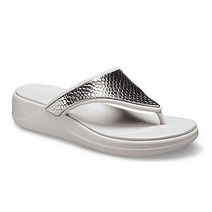 crocs 크록스 샌들 우먼 몬터레이 메탈릭 웨지 플립 206303-0GO