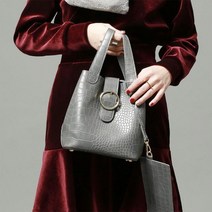 오슈 요즘 핫한 버킷형 악어가죽 미니포켓 데일리 크로스백