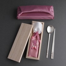 복띠 칠보 은수저 99% 1벌 전통 칠보 부부 예단 생신 은혼식 선물 세련된디자인 심플 건강 은수저 숟가락 젓가락 선물세트, 은수저1벌 홍색+보자기포장(네이비)
