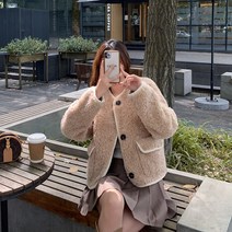 화이트 크림색 라운드넥 2색 뽀글이 재킷 데일리 베이직 슬림 루즈핏 전참시 이시영 김나영 린린 2021년 FW 램스울 밍크코트 여 쉬리 공용 알갱이 양털털 일체형 코트
