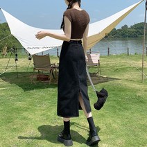 여름니트스커트 하이 웨이스트 슬릿 데님 스커트 여성 2023 여름 신작 작고 얇은 A 라인 스커트 레트로 패키지 힙 스커트