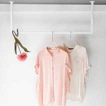 지엔디스플레이 주문제작 맞춤 옷가게 철제 파이프 고정식 고급 천장행거 벽부착형 튼튼한헹거 의류매장 드레스룸 겸용 행거, 25각 (100*60) 화이트