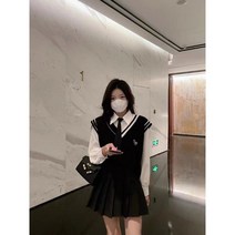 옷 무대 의상 홀터넥 유니크 교복스타일 걸그룹