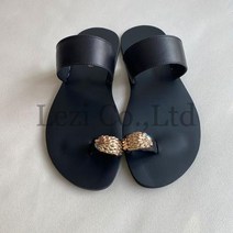 발가락 루프 네이티브 런웨이 남성 샌들 가죽 여름 슬리퍼 이탈리아어 부드러운 패션 캐주얼 슬립 신발 짠 블랙 비치 슬라이드