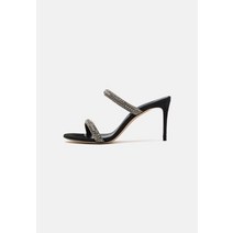 Casadei 카사데이 줄리아 굽 달린 뮬 네로