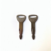 도요타 7591-23330-71 을 대체하는 새로운 지게차 중장비 용 A62597 키 2 개