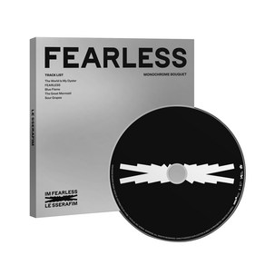 LE SSERAFIM - FEARLESS 미니1집 앨범 Monochome Bouquet Ve., 1CD