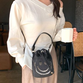 끄레앙 스마일 스팽글 미니 조리개 체인크로스백 3458