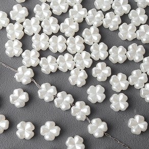 비즈아이 [6650-06]아크릴통과형 진주네잎클로버 8mm 10g(약50개)