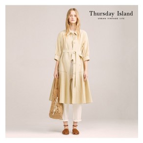 Thusday Island 투웨이 플리츠 싱글 트렌치 코트T222MCT131W 652177