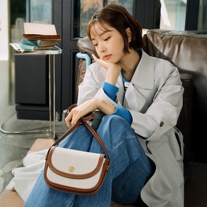 [빈폴ACC](BE52A4M06C)파인 심볼 미니백 - 브릭